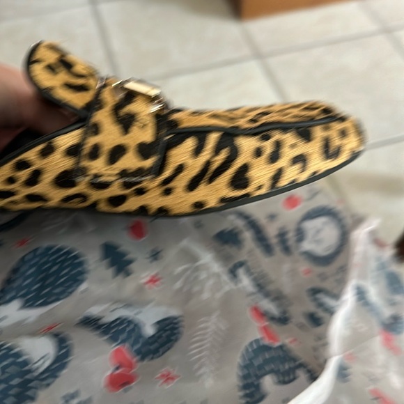 Steve Madden Leopard Print mules w gold bar - Picture 7 of 7